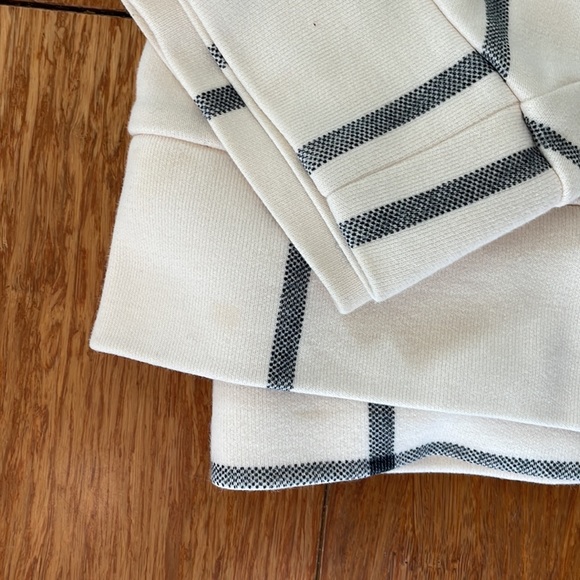 Ann Taylor LOFT Crew Neck Cropped Sweatshirt - Picture 5 of 5